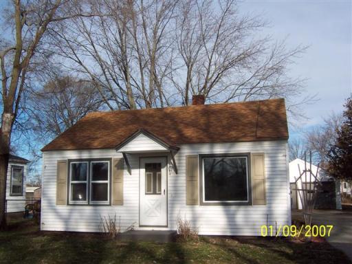 308 Winona Dr., Machesney Park, IL 61115