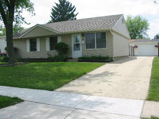 430 Garland Ave., Romeoville, IL 60446