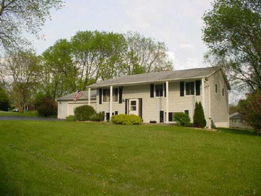 5780 Kirkwood Dr., Rockford, IL 61109