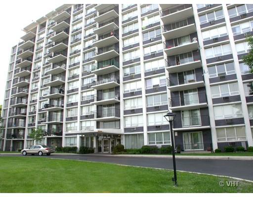 8815 W Golf Rd. #7F, Niles, IL 60714
