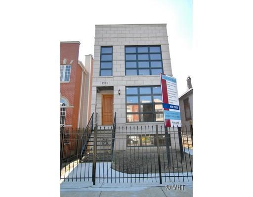 1925 W Race Ave., Chicago, IL 60622