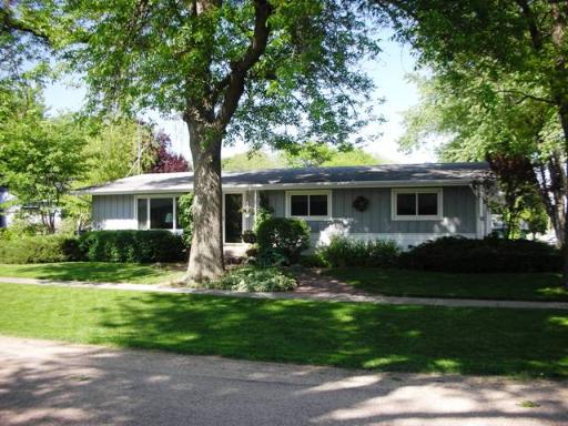401 N Maple Ave., Forreston, IL 61030