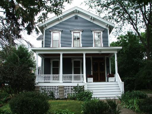 18 S May St., Aurora, IL 60506