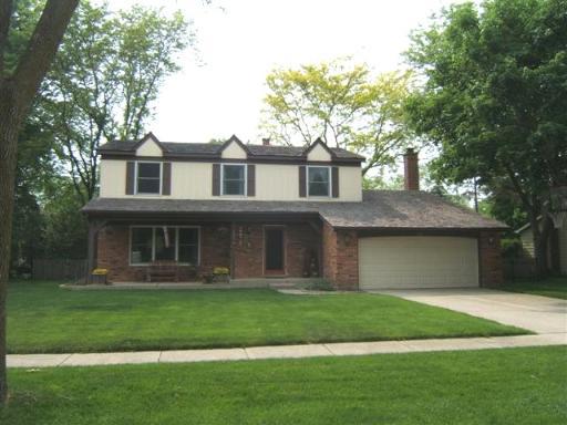 1019 Mayfair Dr., Libertyville, IL 60048