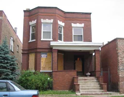 7053 S Eberhart Ave., Chicago, IL 60637
