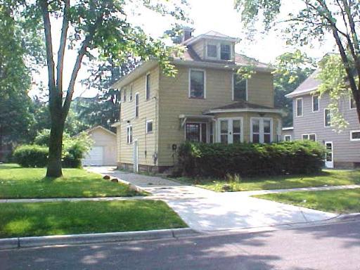 539 Palace St., Aurora, IL 60506