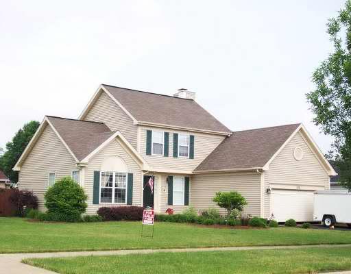 216 Mistwood Ln., North Aurora, IL 60542