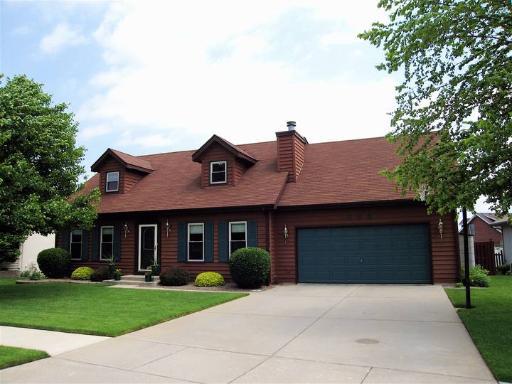 958 Darwin Dr., Machesney Park, IL 61115