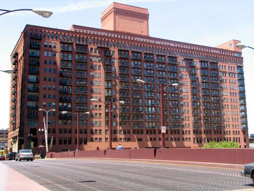 165 N Canal St. #1512, Chicago, IL 60606