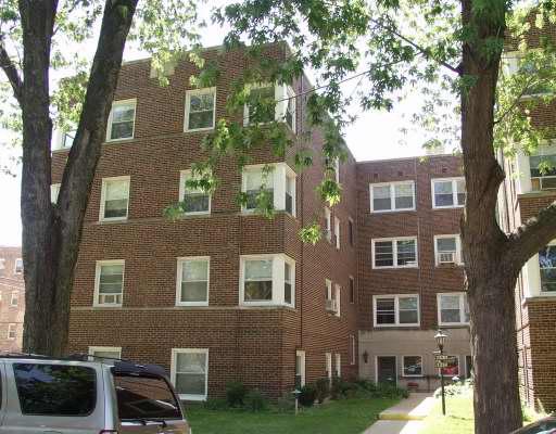 7220 N Claremont Ave. #AA, Chicago, IL 60645