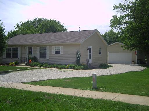 124 S Division St., Braidwood, IL 60408