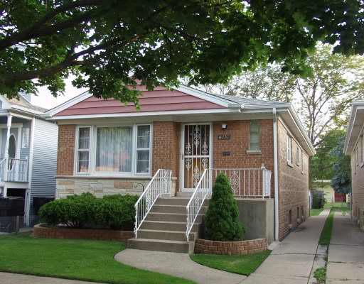6232 W Eastwood Ave., Chicago, IL 60630