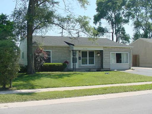601 Hamrick Ave., Romeoville, IL 60446