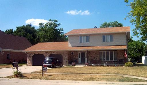 220 W Des Plaines St., Coal City, IL 60416