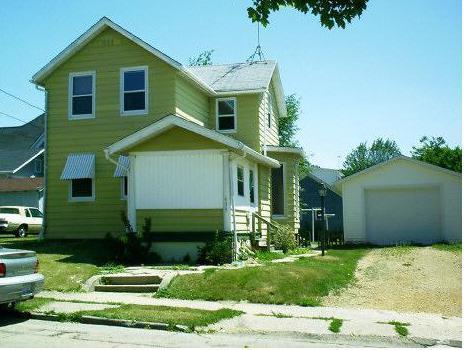 439 N Apple Ave., Freeport, IL 61032