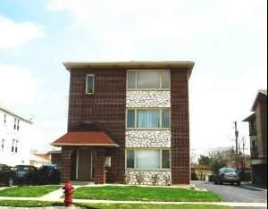 9821 S Ridgeland Ave., Oak Lawn, IL 60453