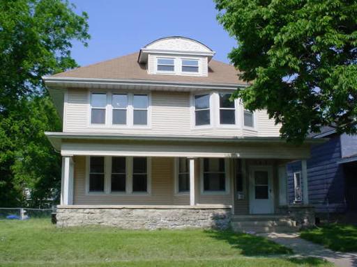 542 Woodlawn Ave., Rockford, IL 61103