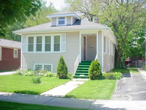 2030 S 2nd Ave., Maywood, IL 60153