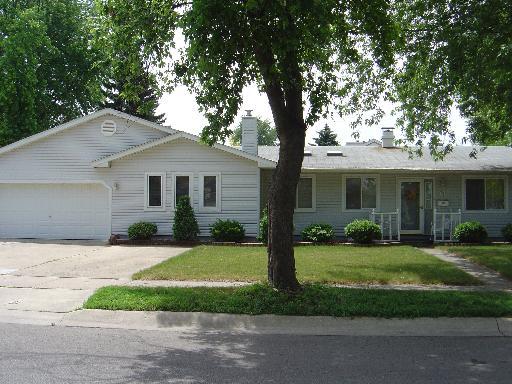31 Arlington Dr., Romeoville, IL 60446