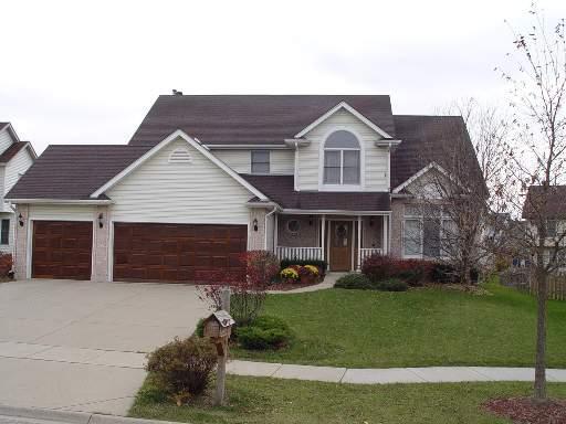 6 Walnut Grove Ct., Lake In The Hills, IL 60156