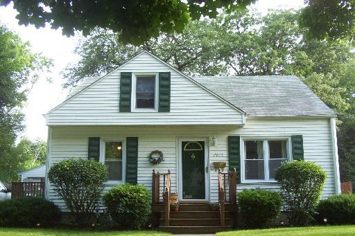 2015 Oregon Ave., Rockford, IL 61108