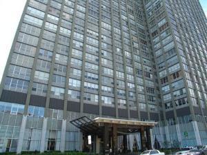 655 W Irving Park Rd. #3708, Chicago, IL 60613