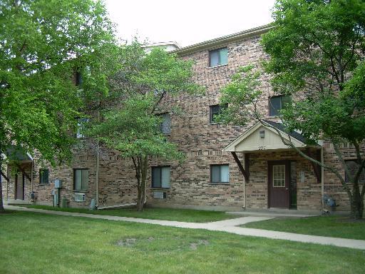 2211 Nichols Rd. #A, Arlington Heights, IL 60004