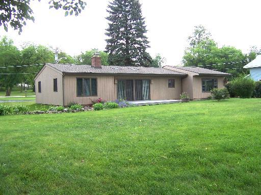 34830 N Lakeview Ct., Mchenry, IL 60050