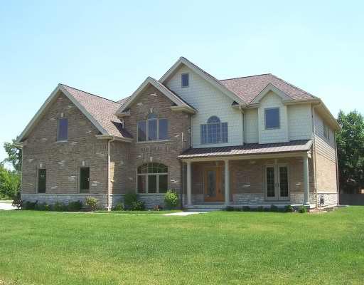 591 Arthur Ave., Addison, IL 60101