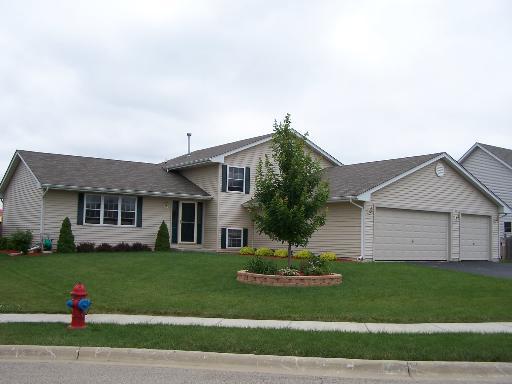 506 Steeplechase Ct., Mchenry, IL 60050