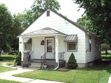 203 N 2nd St., Ashkum, IL 60911