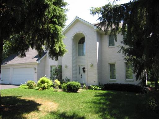 6129 Bentley Ave., Willowbrook, IL 60527