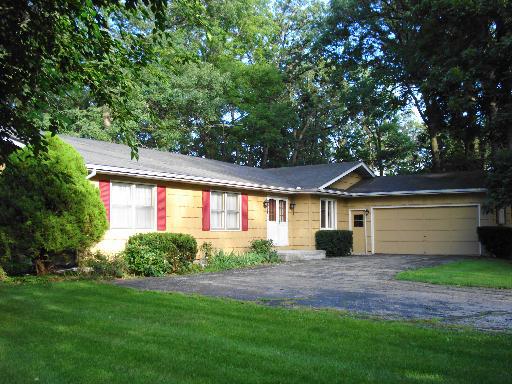 3S597 Marian Cir., Sugar Grove, IL 60554