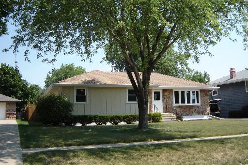 3239 Thomas Hickey Dr., Joliet, IL 60431