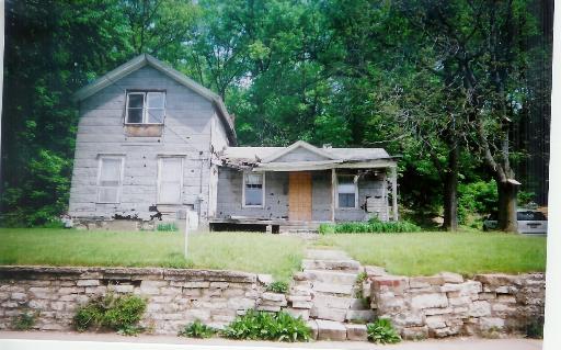 320 E Bluff St., Marseilles, IL 61341