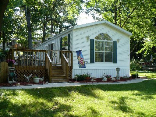 1009 Bay Rd. #23, Mchenry, IL 60051