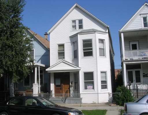 2955 N Gresham Ave., Chicago, IL 60618