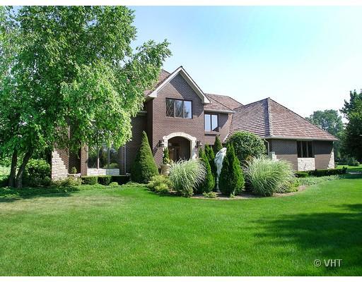 1864 N Braymore Dr., Inverness, IL 60010