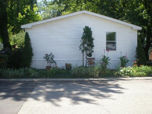 857 Nancy Ann Ln., Elgin, IL 60120
