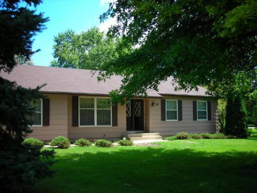 39 Cherry Dr., Oswego, IL 60543