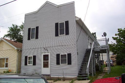 121 Main St., Kingston, IL 60145