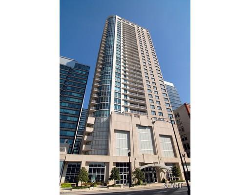 125 S Jefferson St. #809, Chicago, IL 60661
