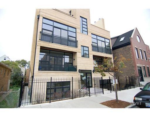 2136 W Armitage Ave. #2E, Chicago, IL 60647
