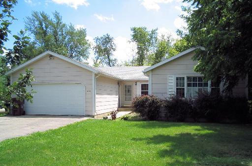 618 Van Horne Ave., Esmond, IL 60129