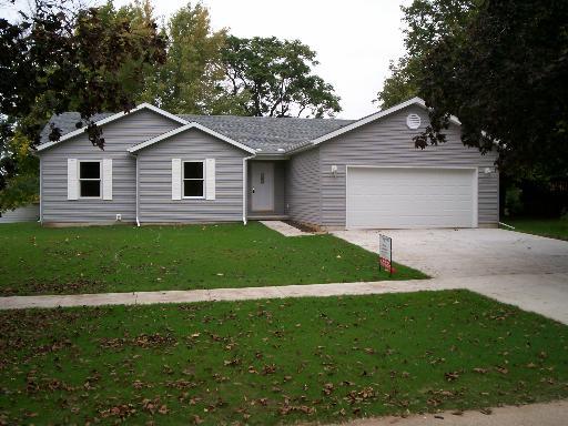 620 W Church St., Sheridan, IL 60551
