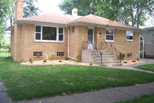 811 Greenbay Ave., Calumet City, IL 60409