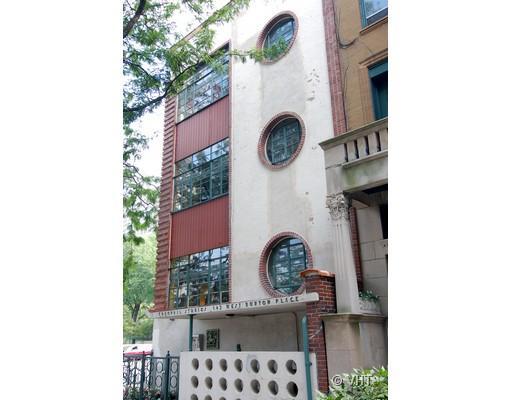 143 W Burton Pl. #1N, Chicago, IL 60610
