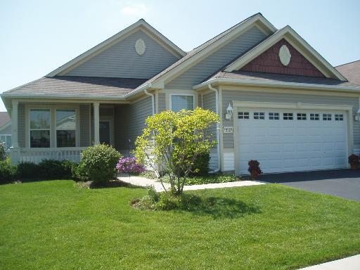 13027 Summerview Dr., Huntley, IL 60142