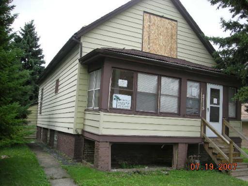 2115 W Des Plaines St., Blue Island, IL 60406