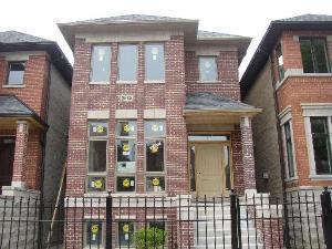 2608 N Kimball Ave., Chicago, IL 60647